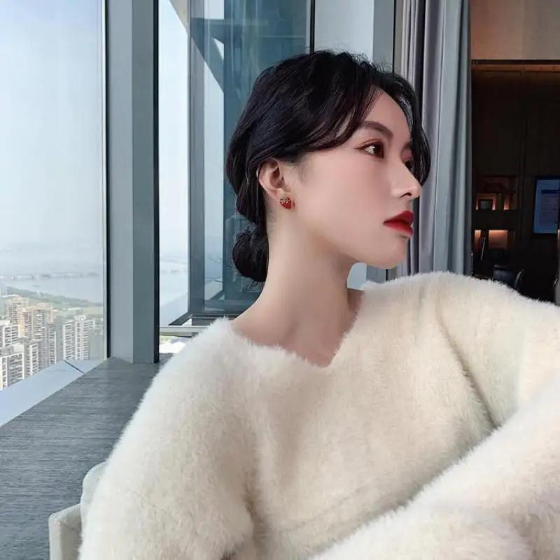 S925 Silver Needle Girl Sense Cute Small Strawberry Net Red Wild Earrings Student Birthday Gift Accessories Crystal Earrings