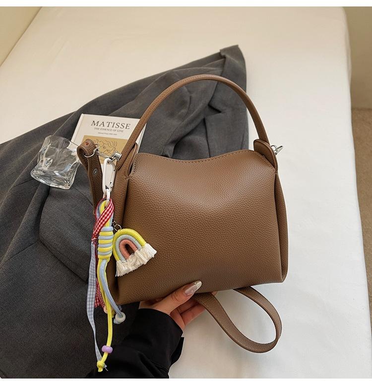 Popular Portable Pillow Bag Women 2025 New Simple Atmosphere Casual Shoulder Bag Fashion Messenger Bag