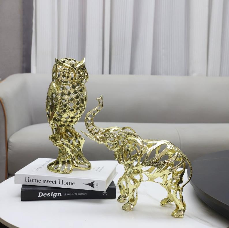 Abstract Gold Hollow Metal Horse Animal Sculpture Ornament Home Room Table Statue Decoration Fengshui Office Desk Figurine Craft