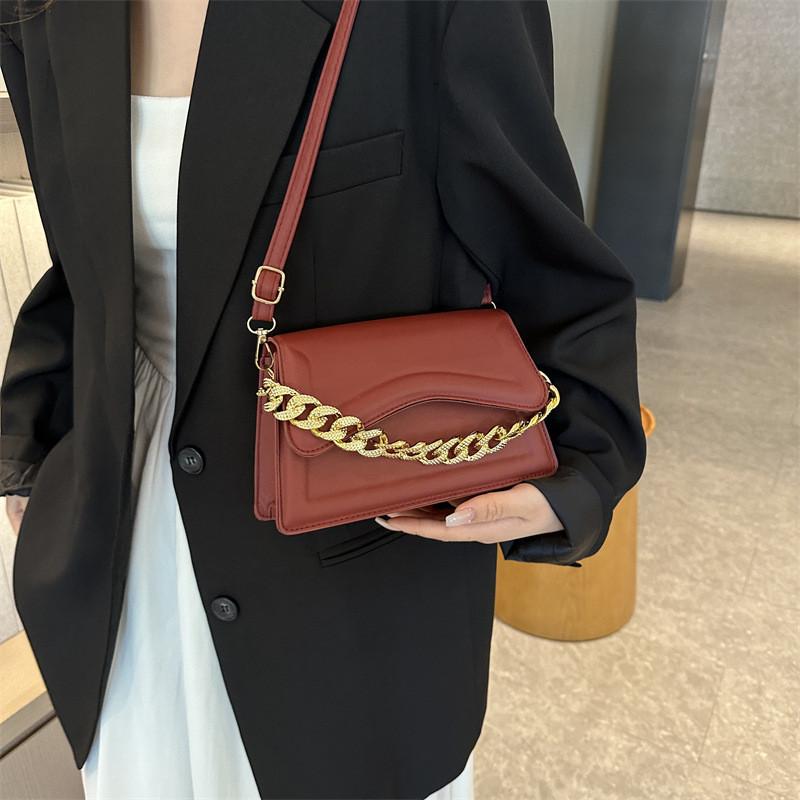 Stylish Autumn New Small Square Shoulder Bag In Vintage Design For Trendy Use