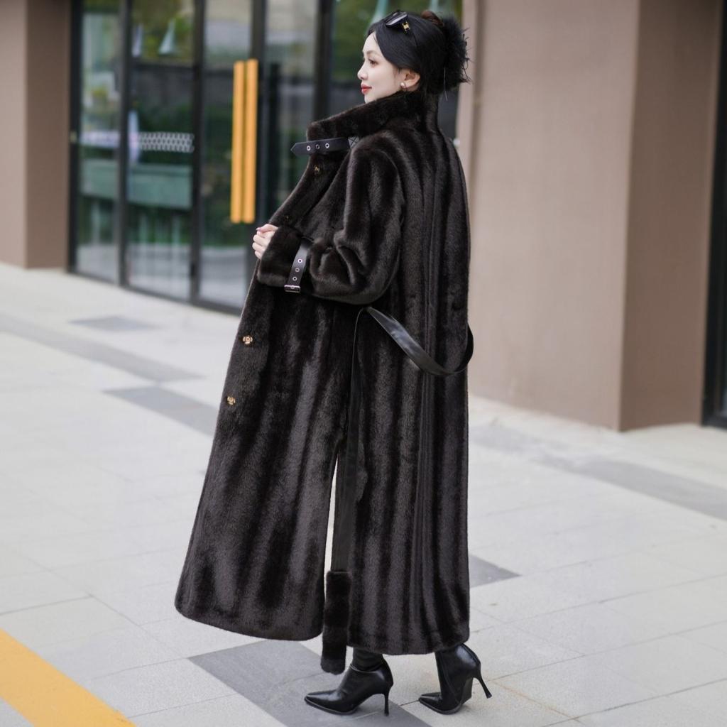 Winter New Women's High-end Outerwear Minimalist Premium Faux Fur Coat