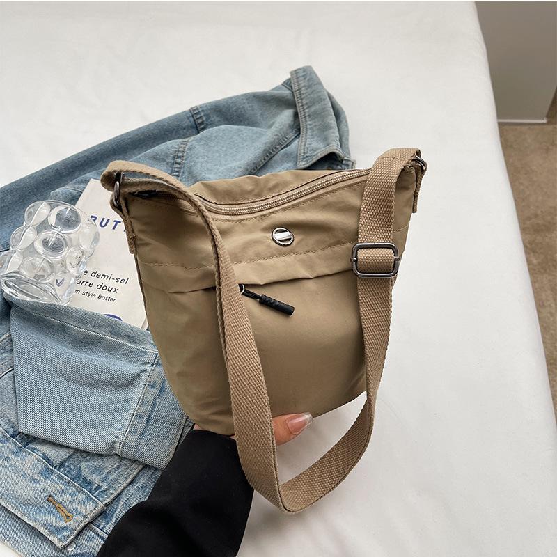 Simple and Ultra-light Niche Bag Summer Nylon Sports Gym Bag One-shoulder Crossbody Cloth Bag Lightweight and Simple Cloth Bag