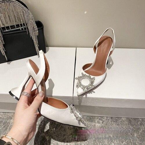 Europeiske og amerikanske sommer nye spisse høyhælte damesko solsikkeborespenne lukket tå vinkopphæl sandaler