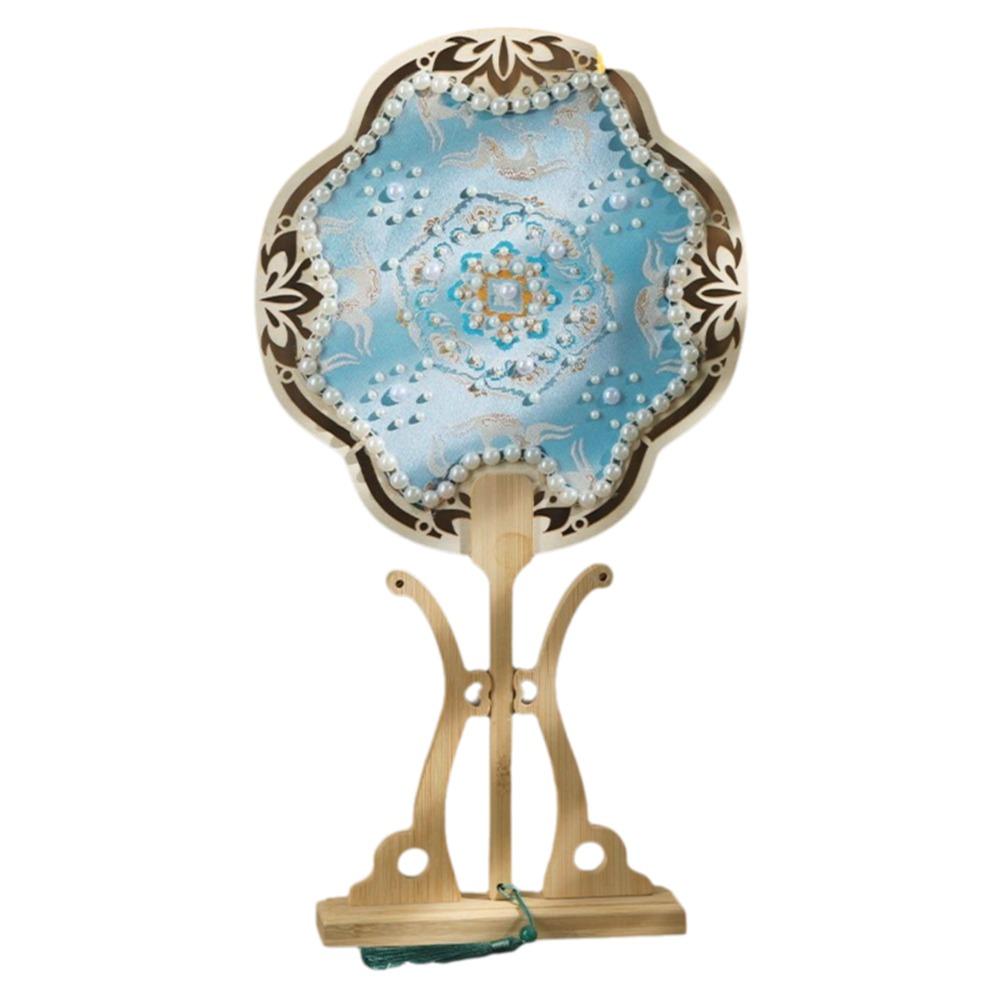 

Ручной работы Веер в древнем стиле Китайский стиль Веер с жемчугом Элегантный вышитый веер Реквизит для фотосъемки Style 3