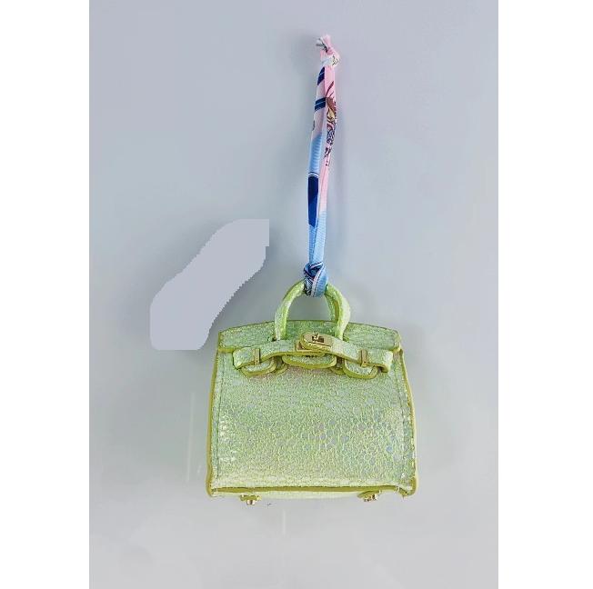 

H Home s New Serpentine Velvet Bluetooth Earphone Bag Car Подвеска Симпатичный Мини Velvet House Match Blind 7.5x3.5x9cm светло-зеленый