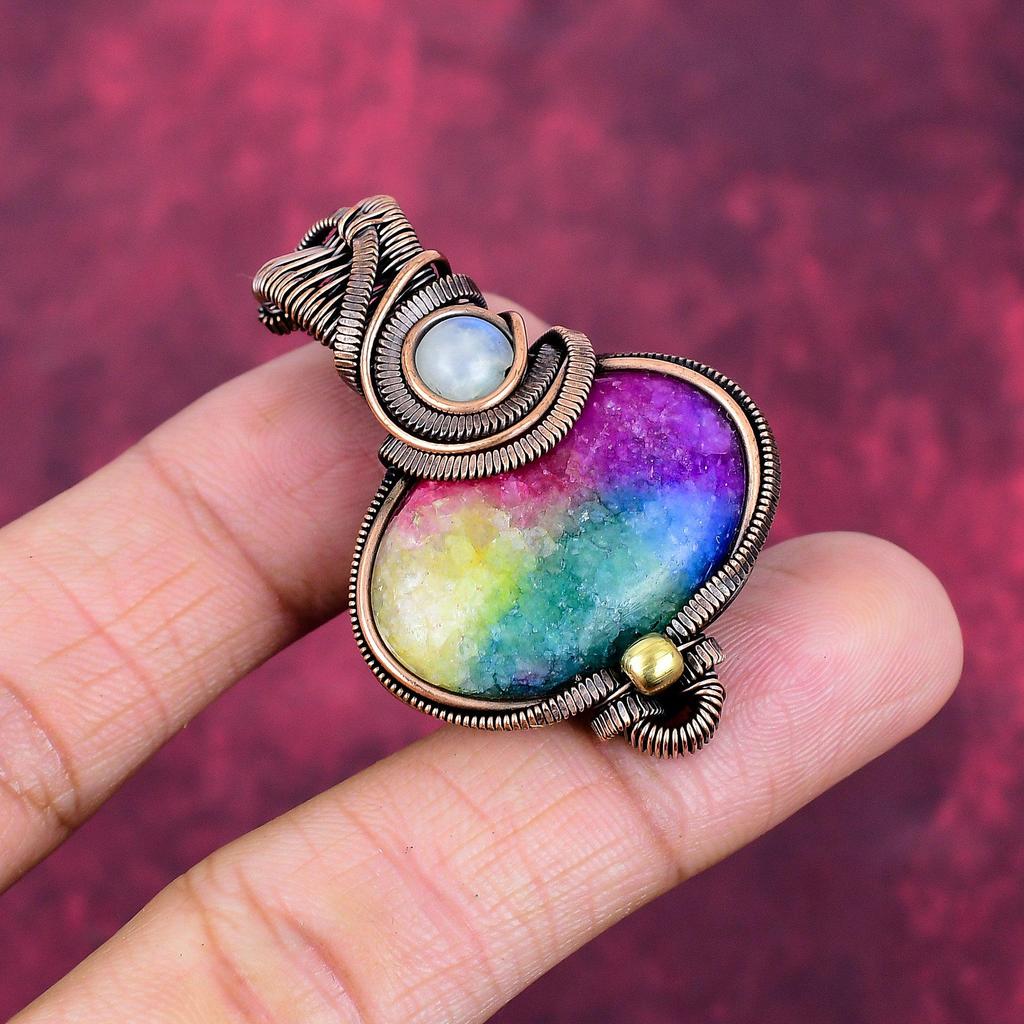 Regenbogen-Solarquarz-Druse Anhänger Kupferdraht umwickelt Regenbogenmondstein Schmuck