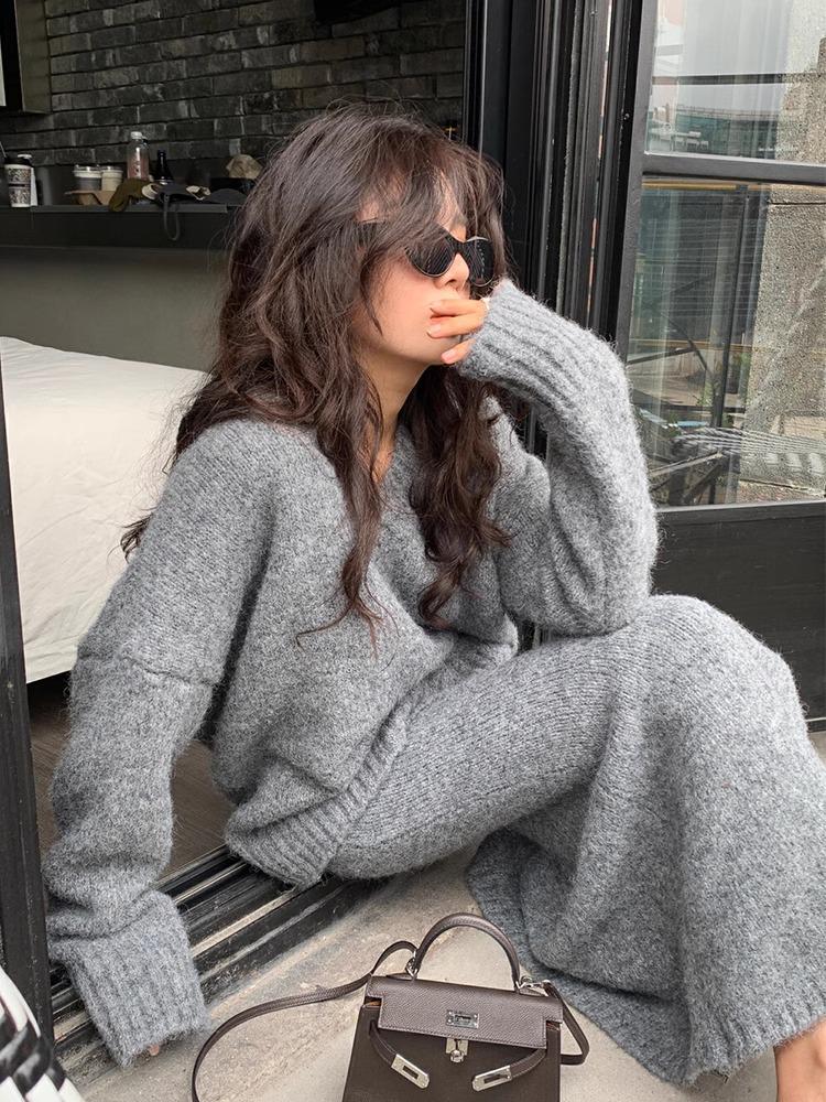 2025 Winter Korean Loose V-neck Sweater & Fishtail Midi Skirt Set
