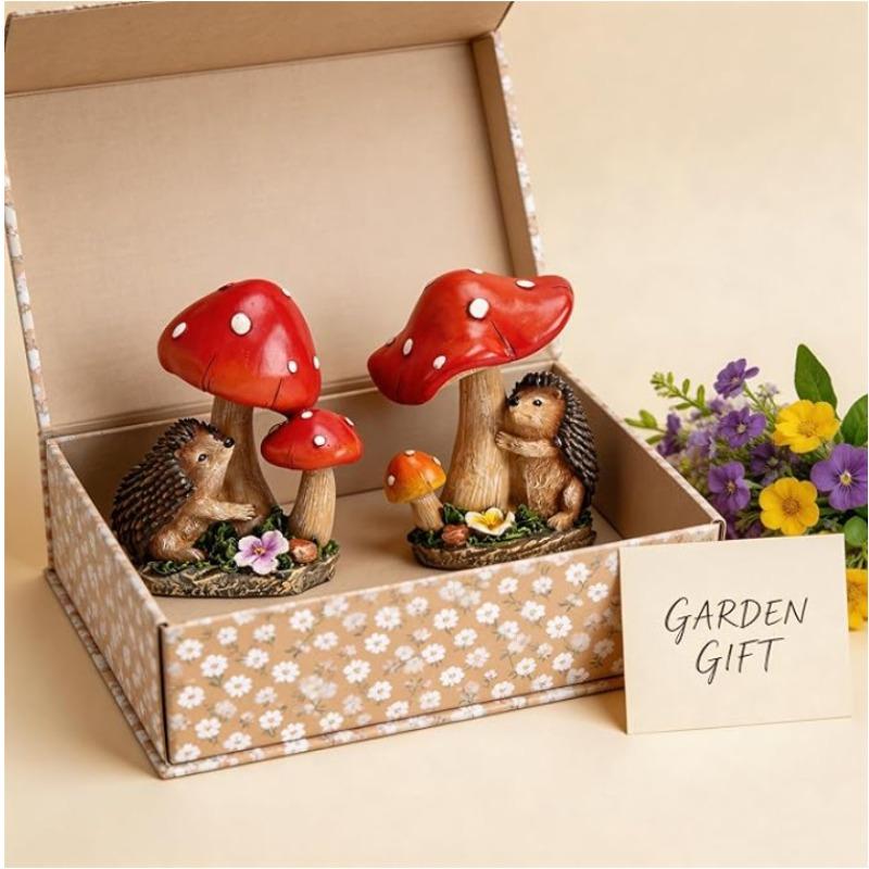 Garden Resin Mushroom Hedgehog Figurine - Micro Landscape Decoration Item - Indoor and Outdoor Courtyard Realistic Bonsai Decorative Piece