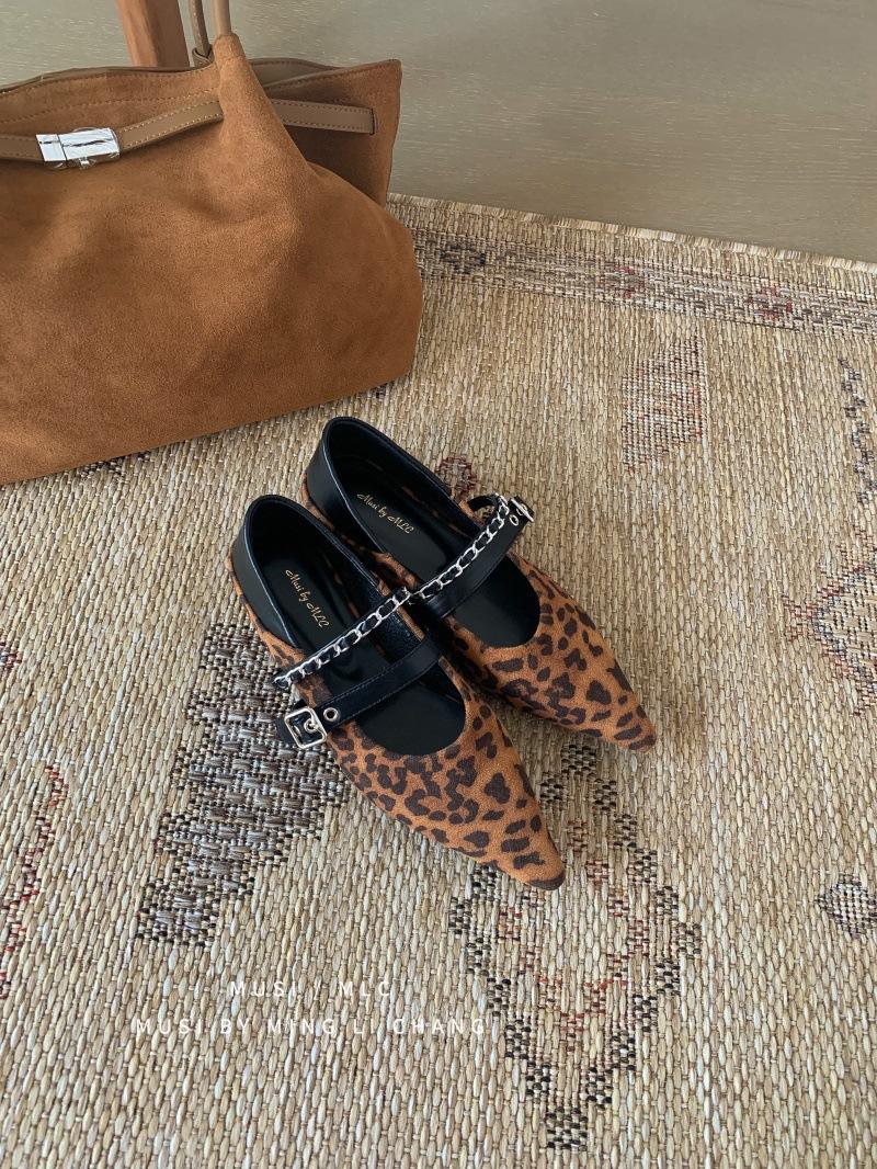 

Retro shallow mouth shoes women s 2025 autumn new single shoes inner height increase two wear casual shoes lazy shoes 39 леопард друку кольору