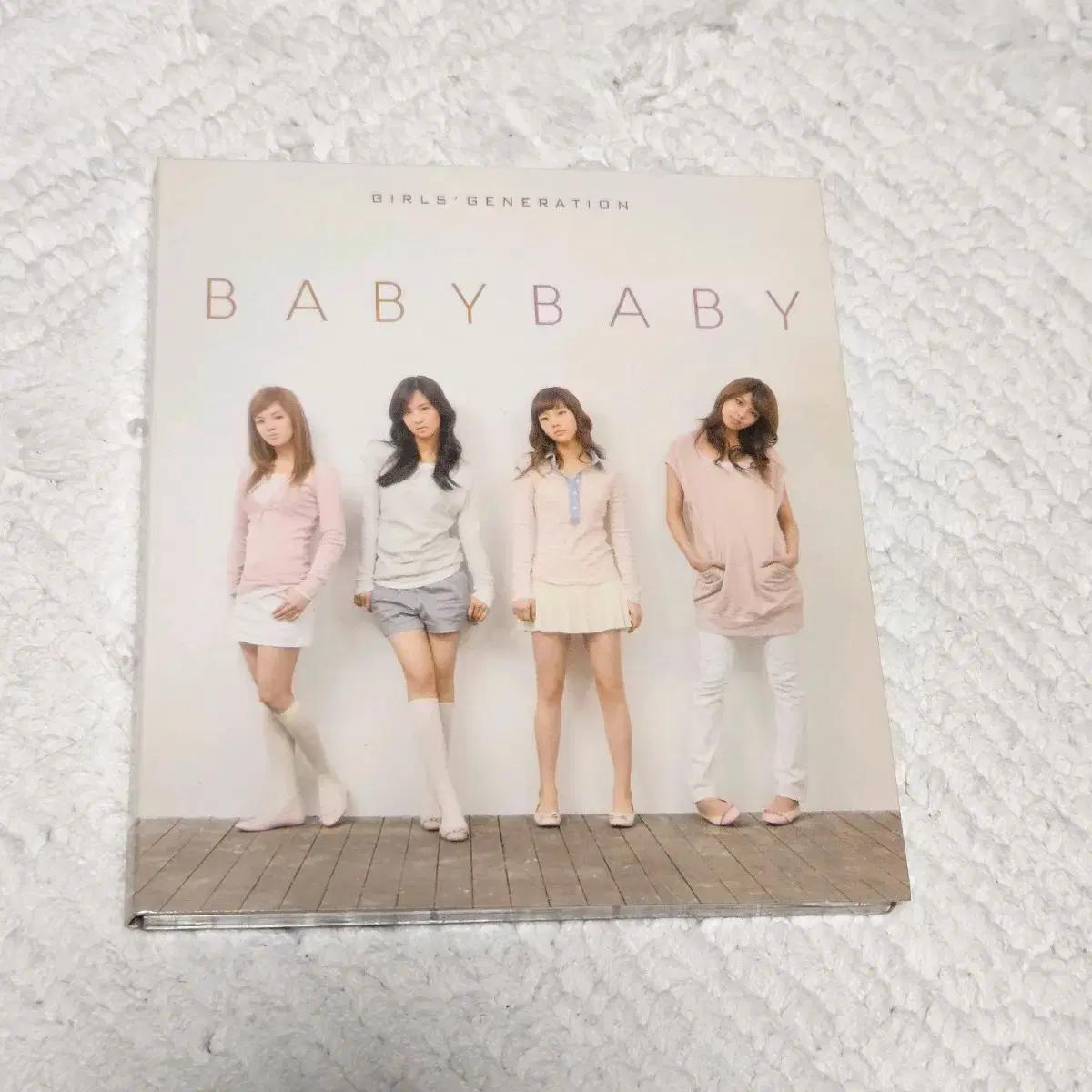 

Альбом Girls Generation Baby Baby