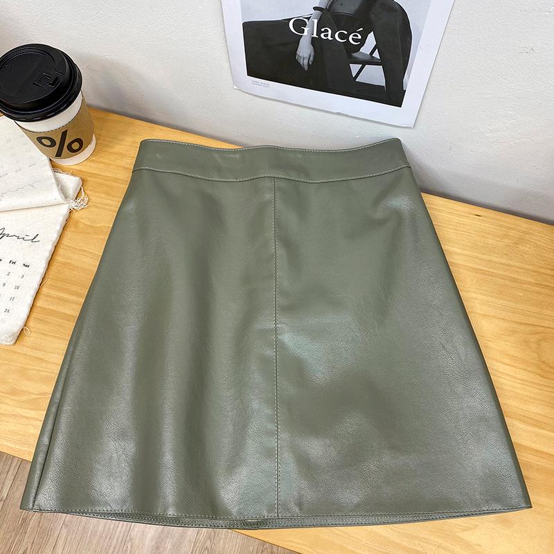 Damska Czarna Spódnica A-Line z Czarnej Skóry PU z Wysokim Stanem - Modelująca Sylwetkę, Podkreślająca Biodra, Krótka, Przeciwko Odkrywaniu, Idealna na Wiosnę i Jesień.