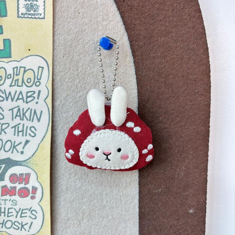 

Mushroom Rabbit Fabric Plush Toy Keychain Cartoon Rabbit Soft Stuffed Doll Pendant Car Key Ring Backpack Bag Decor Kid Gift A1