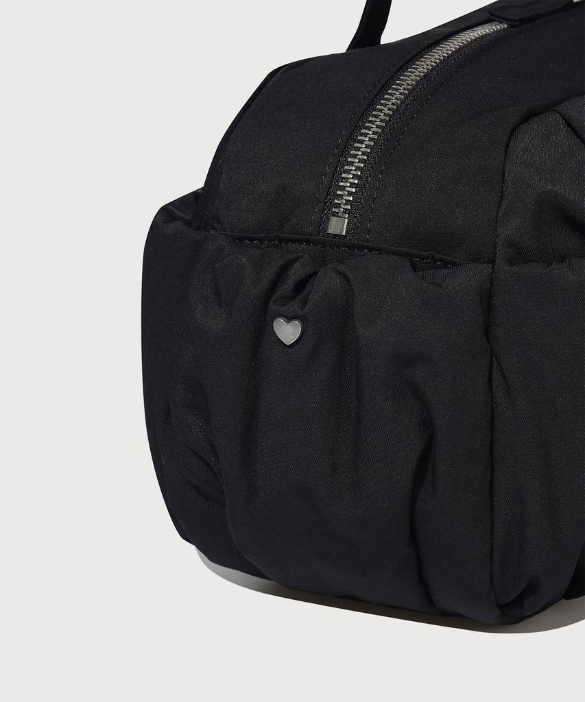Covernat Woman Clover Heart Bubble Shirring Duffle Bag (3 Colors)