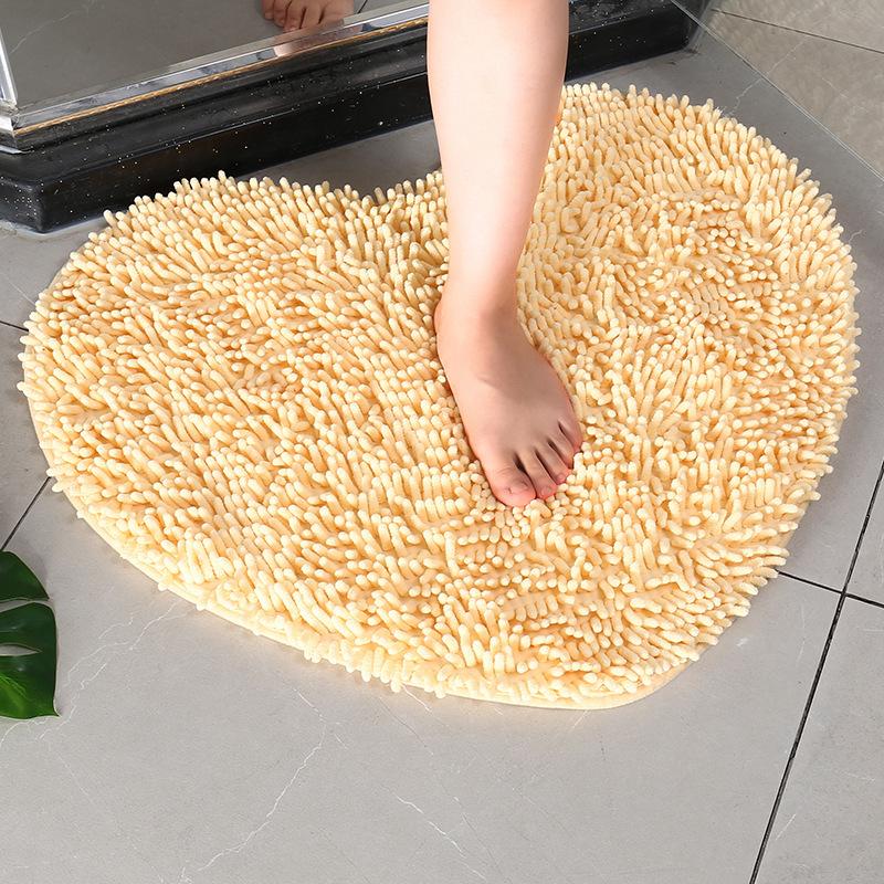 Chenille Heart Carpet Water Absorption Anti-Slip Mat Bathroom Toilet Door Mat Carpet Toilet Foot Mat