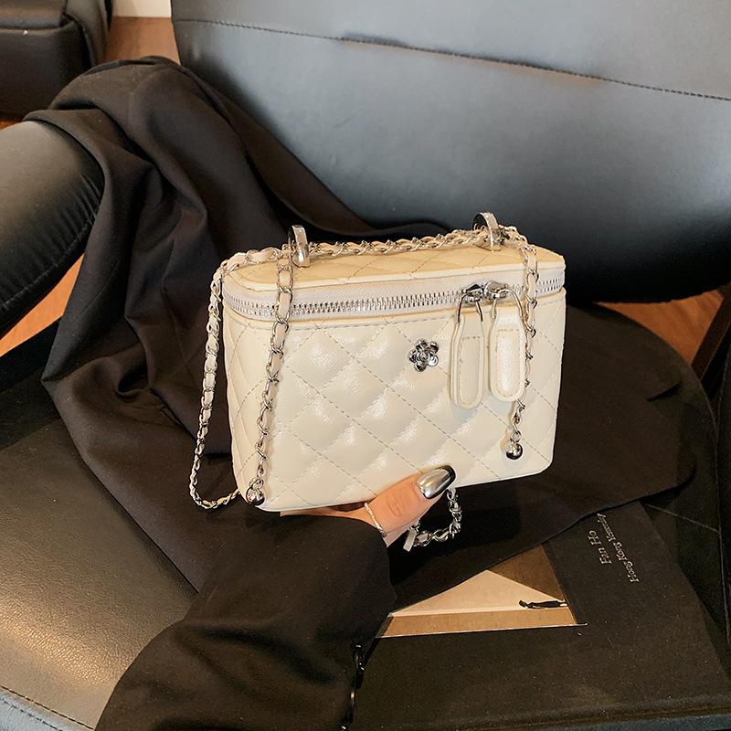 Versatile Chain Bag Women's New Fashion Casual Shoulder Messenger Bag High-end Box Small Square Bag