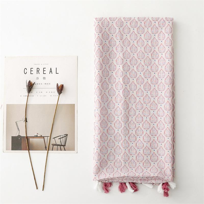 Silk Scarf Women's Spring and Summer Fruit Strawberry Scarf Women's Scarf Travel with Beach Scarf Printed Sunscreen Shawl