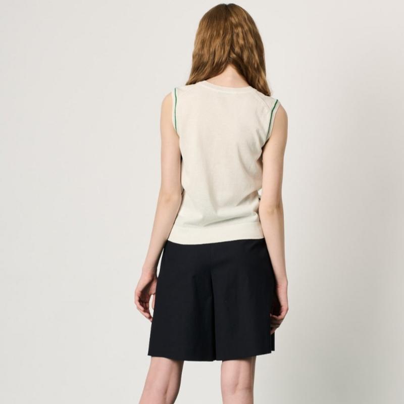 Bcbg Tennis Logo Sleeveless Knit Top B3m4k310