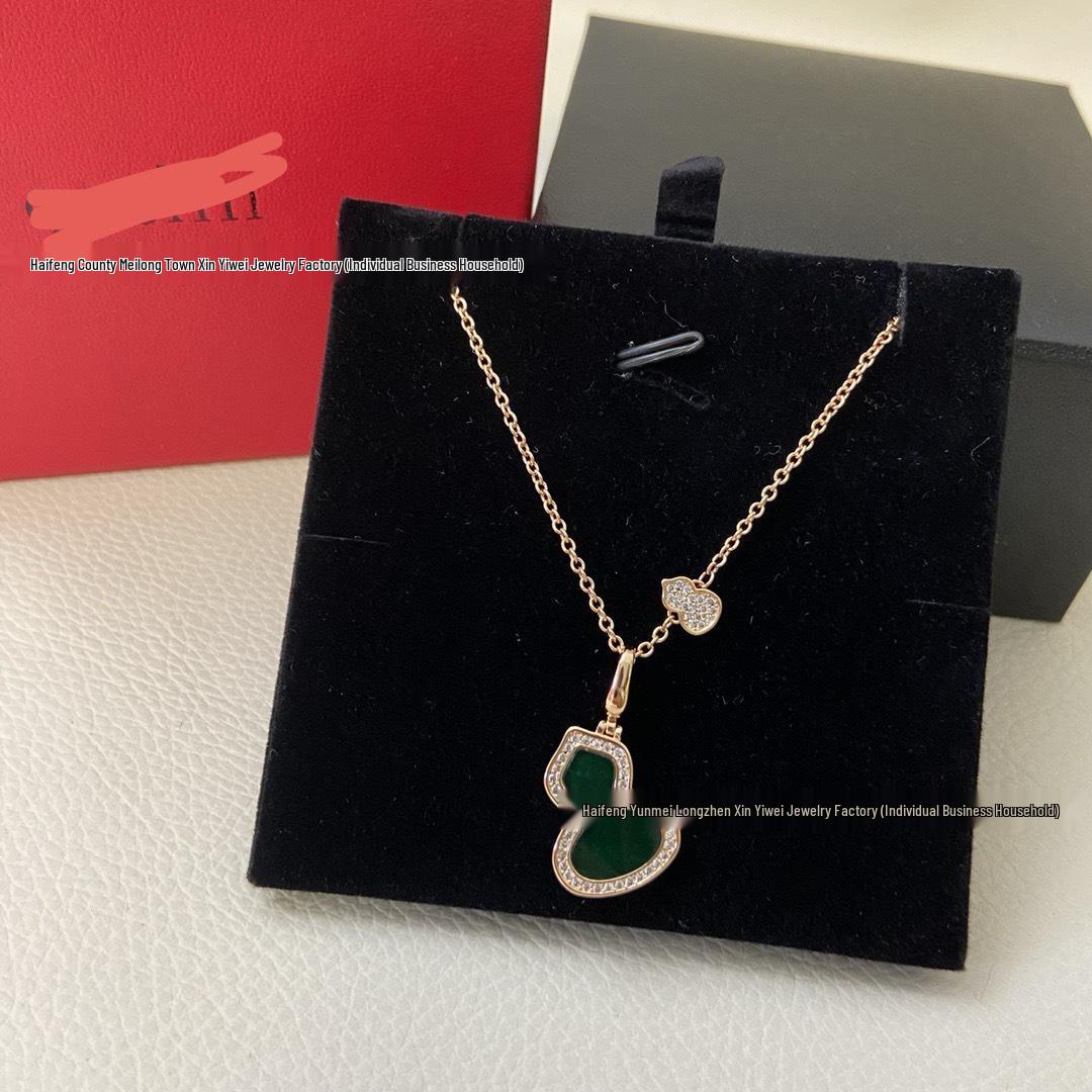

18K Rose Gold-Plated Gourd Necklace: White Mother-of-Pearl Pendant Clavicle Chain