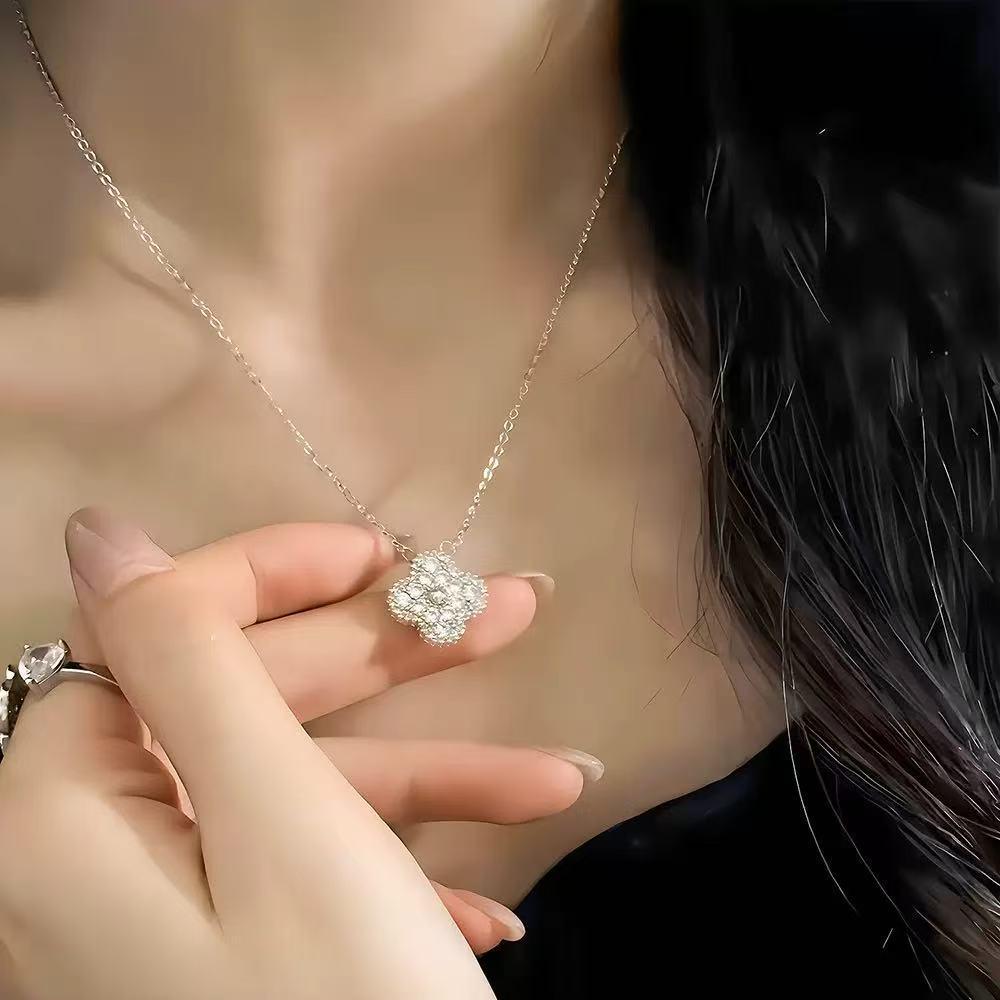 Korean Minimalist Four-Leaf Clover Diamond Heart Bow Clavicle Necklace