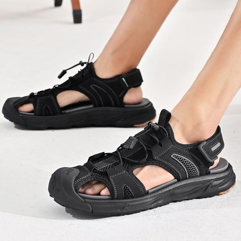 Sandals men's 2024 summer breathable leather cool slippers hollow travel shoes outdoor sports and leisure bag head beach shoes