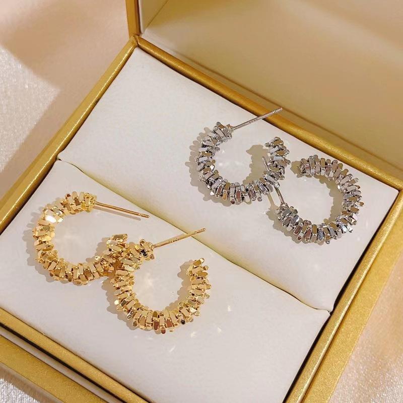 Silver broken silver c-type earrings versatile niche stud earrings, minimal light luxury and exquisite