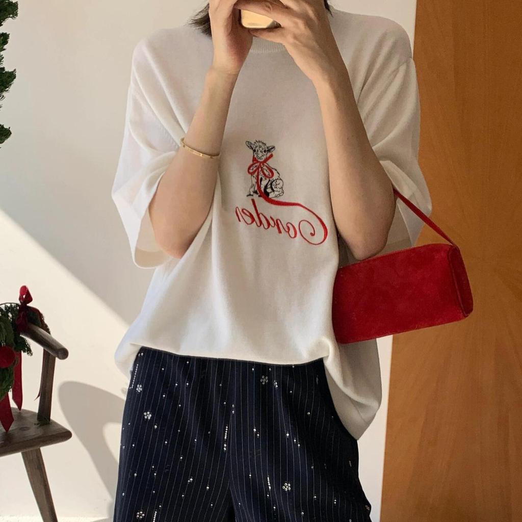 COR Women's White Embroidered Casual T-Shirt - Early Spring Loose Fit, Slim Short-Sleeved Knit with Lamb Design.