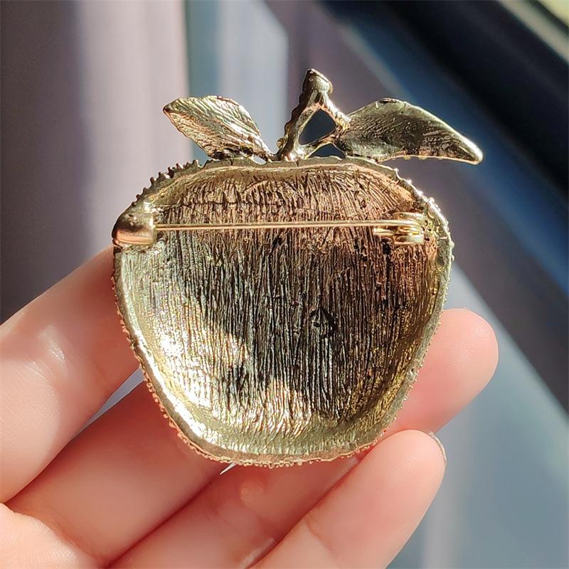 Vintage Fashion Shining Brooches Pins Beautiful Rhinestone Fruits Brooches Women Unisex Party Office Brooch Gifts
