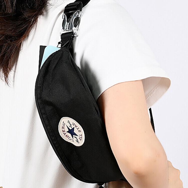 Converse Polyester One Shoulder Crossbody Fanny Pack Regular Unisex Black (Unisex) Fanny Packs 10018259 001 / 10018259 A01
