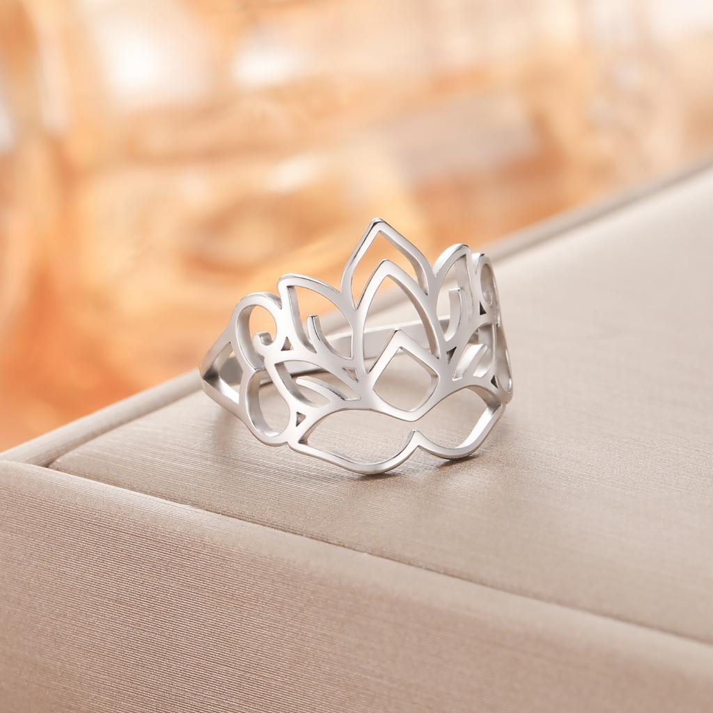 Women Lotus Flower Rings Stainless Steel Finger Ring Yoga Buddhism Amulet Jewelry Valentine's Day Gift