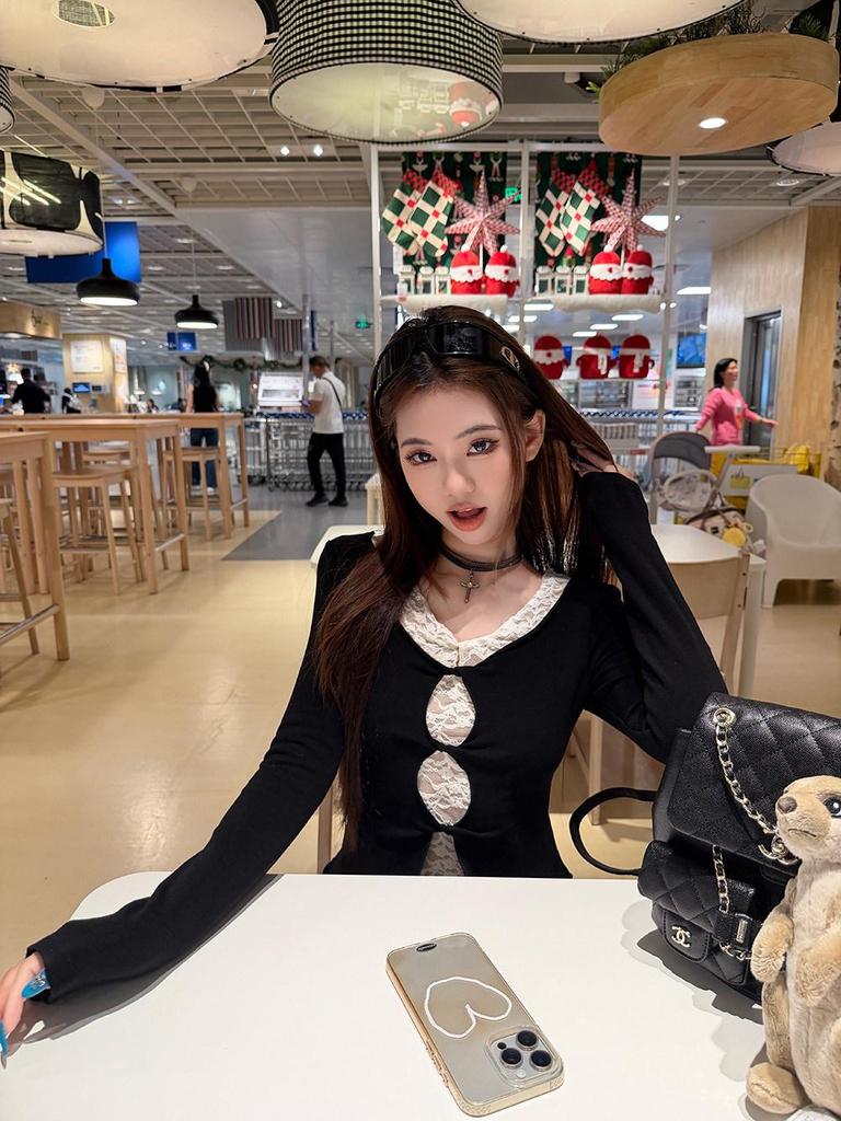 Women's Winter Lace Patchwork Two-in-One Long-Sleeve Slimming T-Shirt