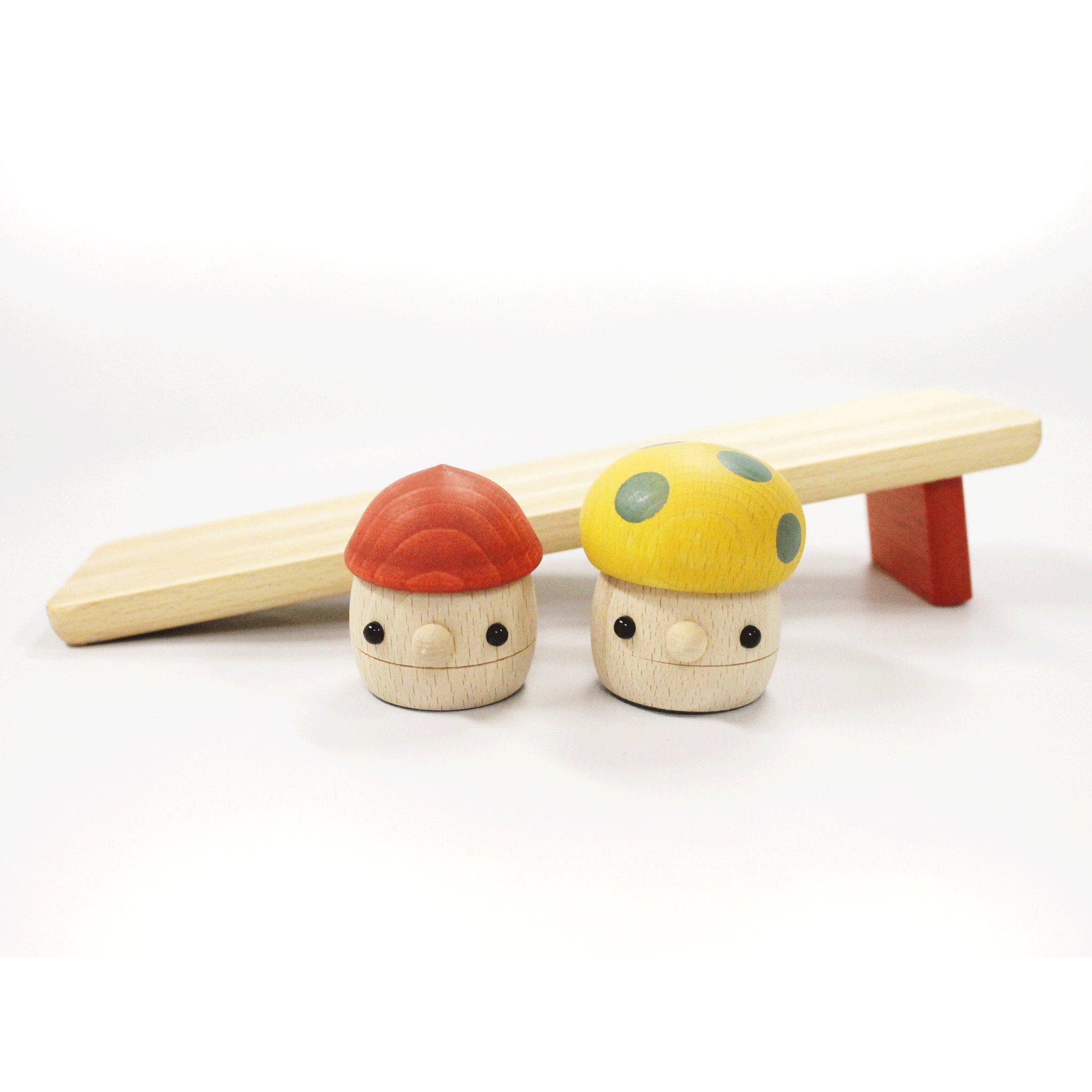 

Toy Komamu Acorn Hill (Small) Set (1 Acorn Roller, 1 Acorn Mushroom, 1 Small Acorn Hill) [Wooden Toy] Made in Japan