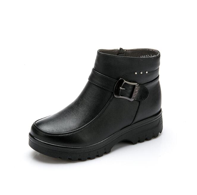 2025 New Genuine Leather Thick Plush Winter Woman Boots Non-slip Waterproof Women Snow Boots Mother Warm Cotton Padded Shoes
