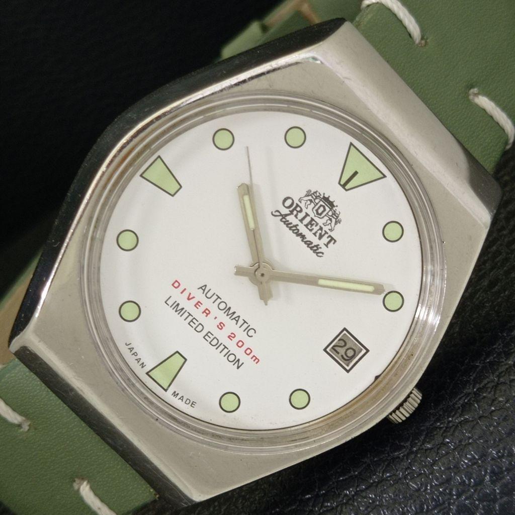 

ORIENT AUTOMATIC 46941 JAPAN MENS VINTAGE WHITE COLOR DIAL WATCH a701805-5 R207-a701805