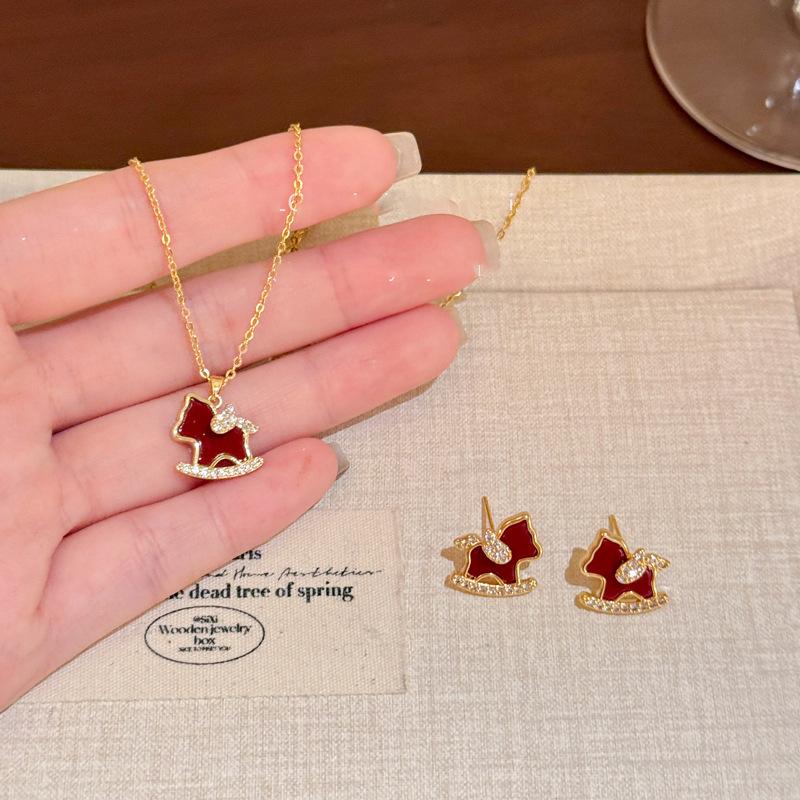 Chinese Style Red Heart Pony Necklace Earrings Set Light Luxury Fashion Jewelry for Women Party Wear