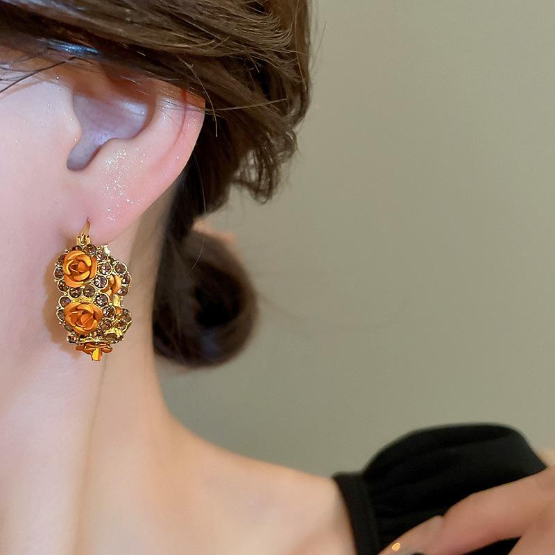 Korean Fashion Rose Flower Hoop Earrings for Women Luxurious Sparkling Zircon Circle Drop Earrings Party Ear Jewelry Accesories