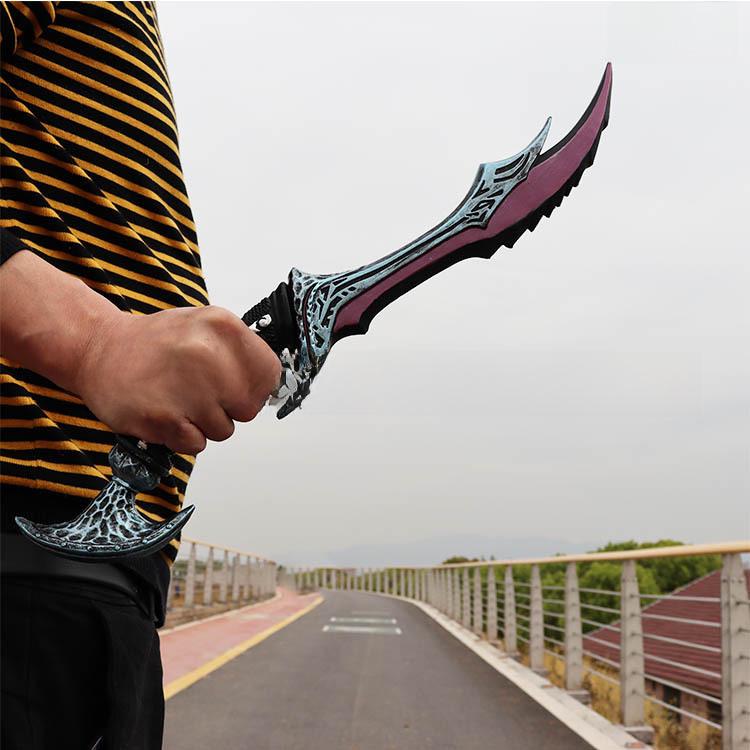 

Skyrim Daedric Warrior Demon Foam Sword Toy Prop 50 cm