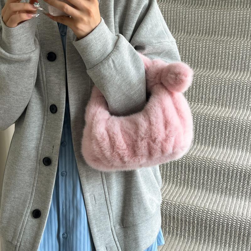 Solid color pleated portable cloud bag autumn and winter fashion new plush bag women's texture handbag
