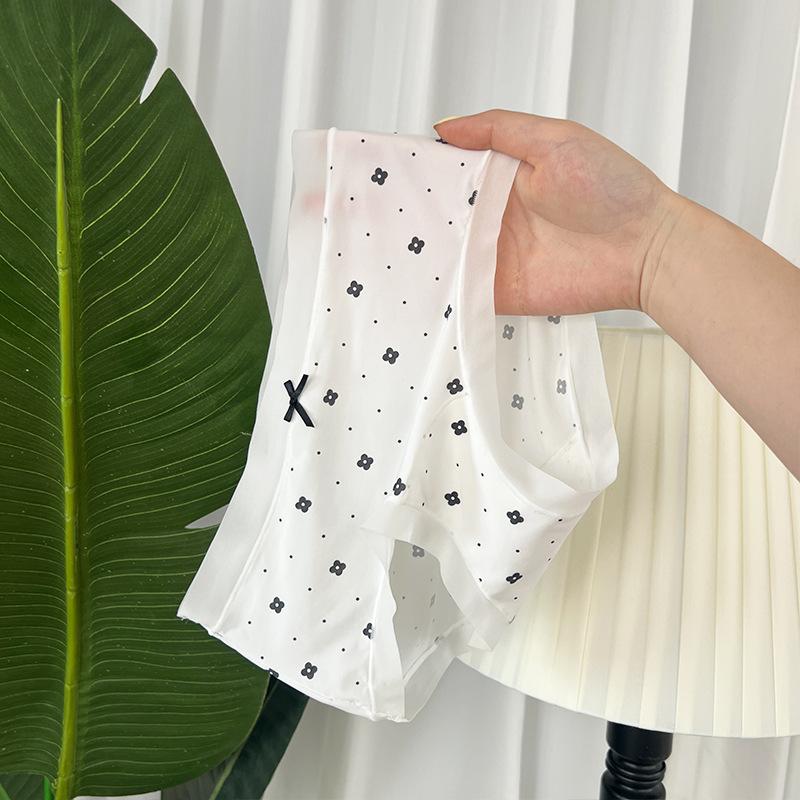 

Women s Ice Silk Underwear Antibacterial Cotton Crotch No Trace Polka Dot Mid Waist Underwear M білий