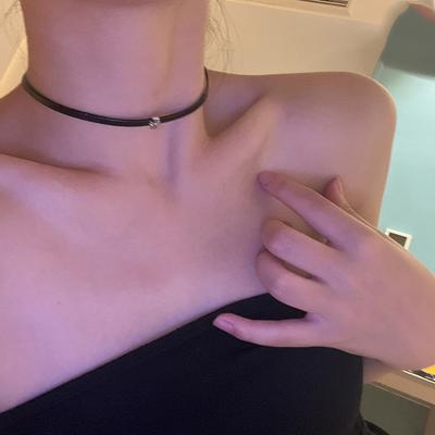 Punk Style Casual Black Leather Cross Choker Collar Niche Design Sweet Cool Necklace Female Minimalist Trendy Cool