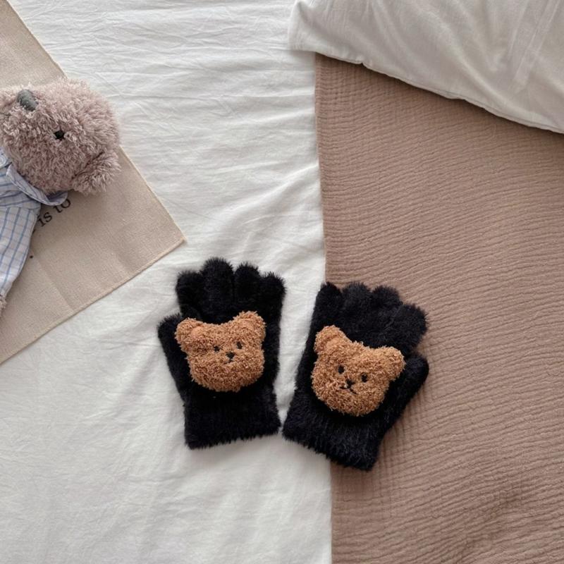 Stylish Fleece Baby Gloves Comfortable Winter Mittens with Lovely Bear Pattern Elastic Handwear Suiatble for Children