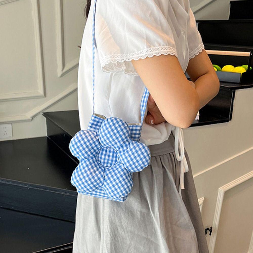 Sweet Large Capacity Shoulder Bag Cloth Ins Messenger Bag Plaid Flower Crossbody Bag Student
