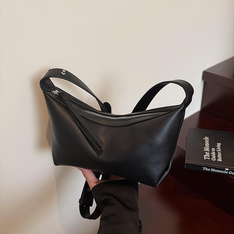 

Нишевая сумка-пельмень с высоким чувством, женская новая модная легкая роскошная универсальная сумка через плечо на одном плече, тренд чёрный