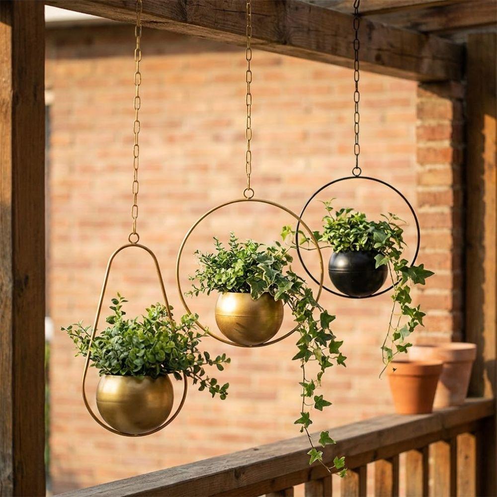 Minimalist Metal Hanging Flower Pot with Chain Hook Iron Art Wall Mounted Flower Holder Wear-resistant Handmade Flower Vase