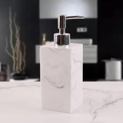 Hotel Resin Toiletries Shampoo and Shower Gel Bottled Separately Cotton Swab Jar with Lid Storage Tray Bathroom Accessories