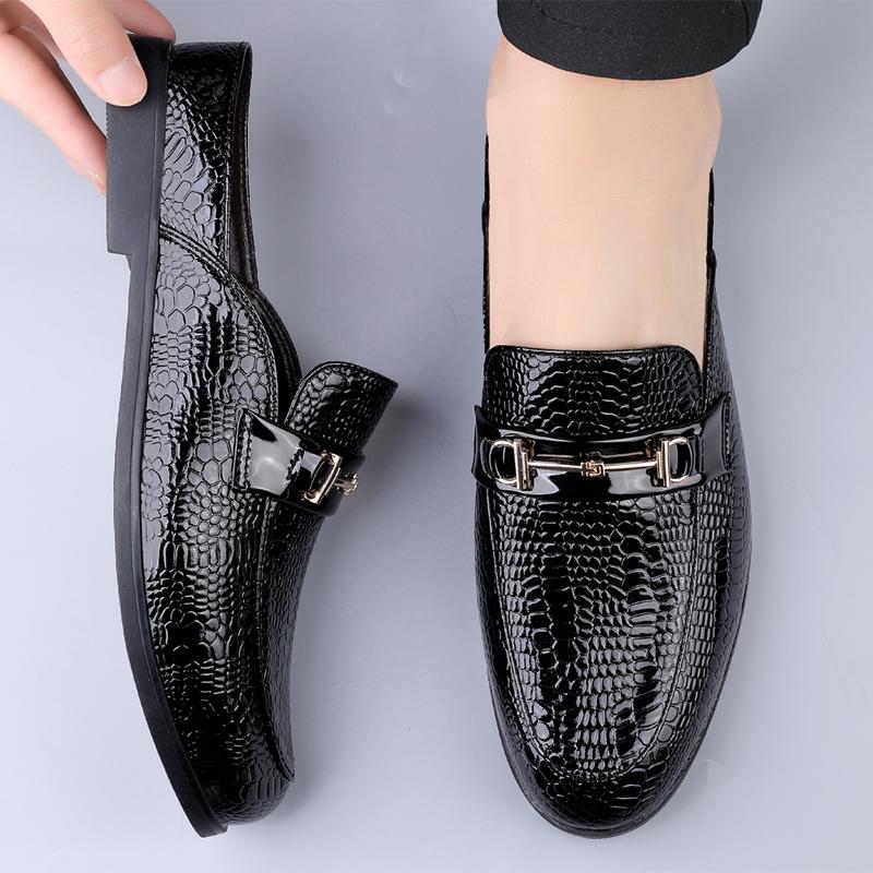 Men's Crocodile Slippers Fashion Outdoor Leather Loafers Comfortable Summer Casual Shoes Non-slip Design Footwear for Men