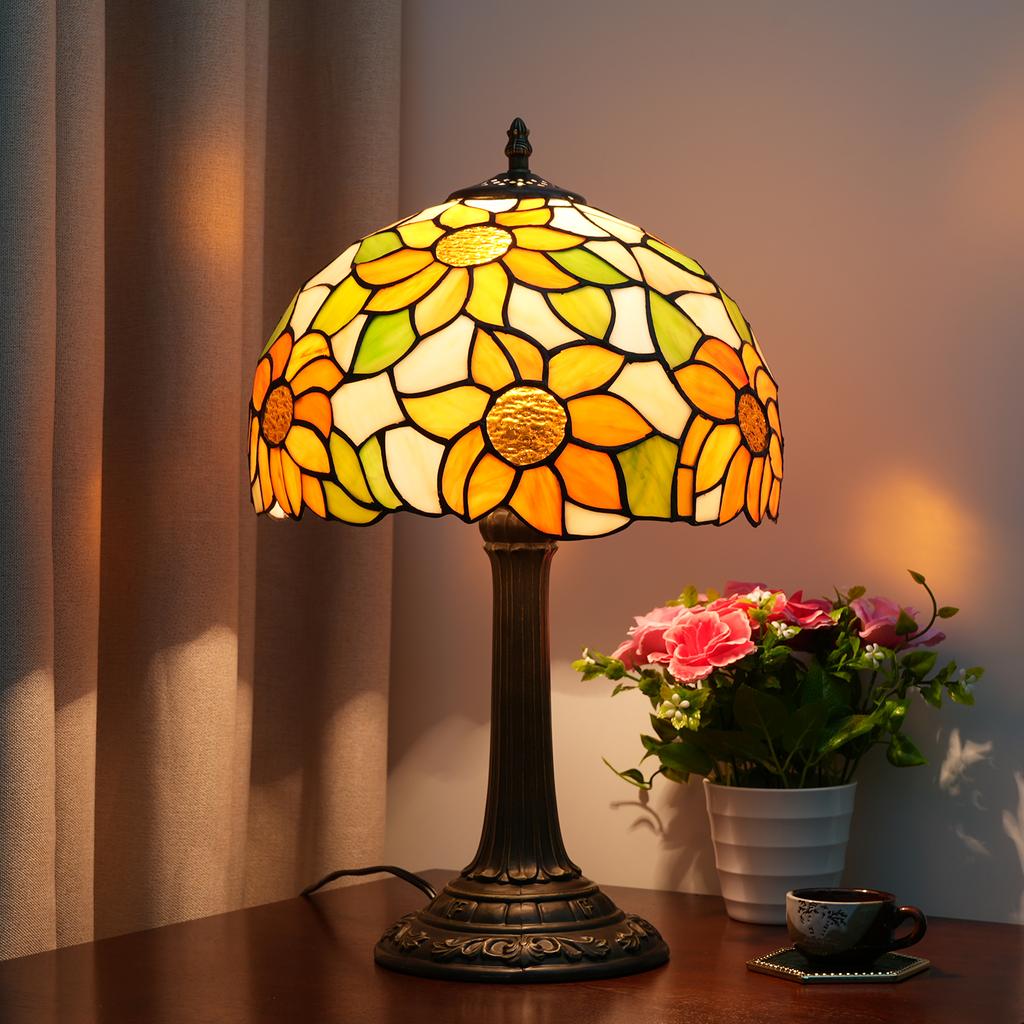 Retro Country Style Stained Glass Desk Light Home Decor Mediterranean Bedroom Bedside Table Lamp Restaurant Bar Cafe Night Light