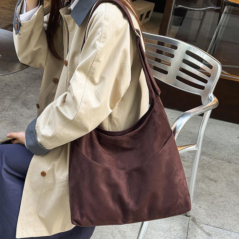 Women's 2025 Retro Handbag - Large Capacity, Frosted Texture, Versatile Crossbody Shoulder Tote