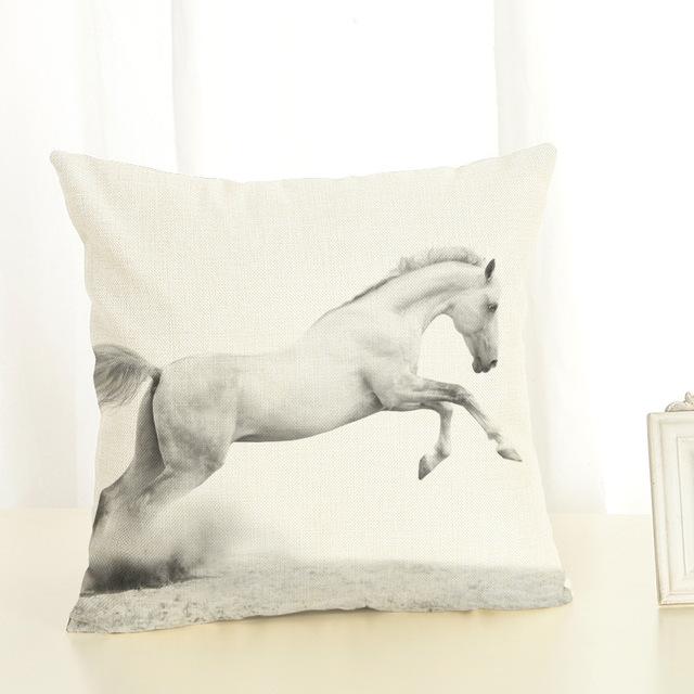 Neue Kissenhülle mit Pferde-Aufdruck Baumwolle Leinen Cartoon-Pferd Dekorative Kissenhülle für Sofa Almohada Zt139