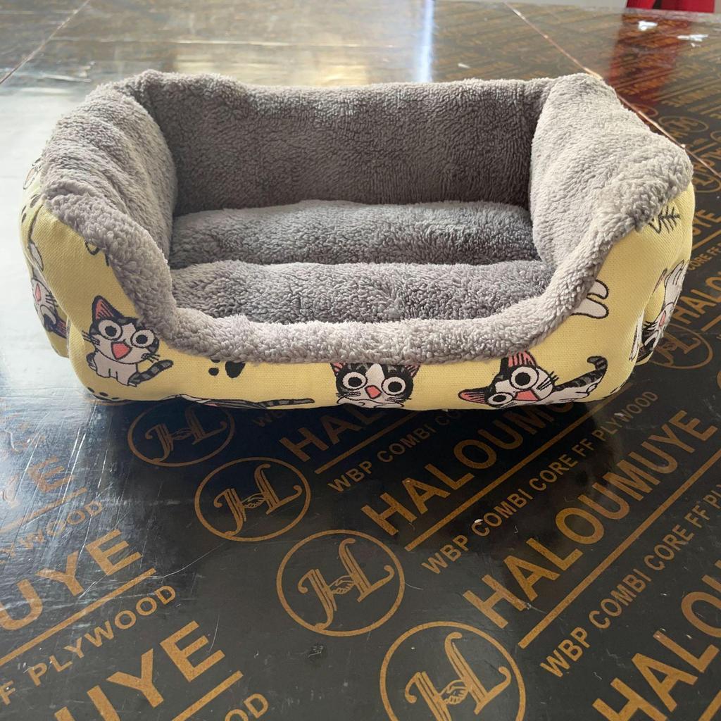 Universal Four Seasons Pet Bed: Warm Winter Nest for Cats & Dogs, All Sizes