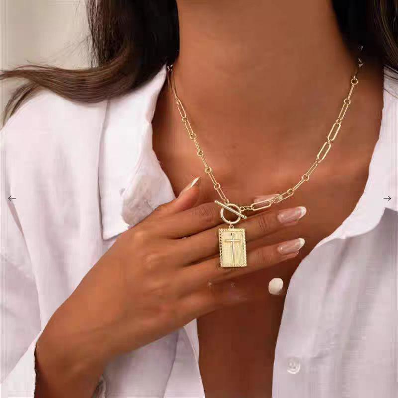 

Adjustable TK Paperclip Cross Necklace - Hot Item in Europe срібний